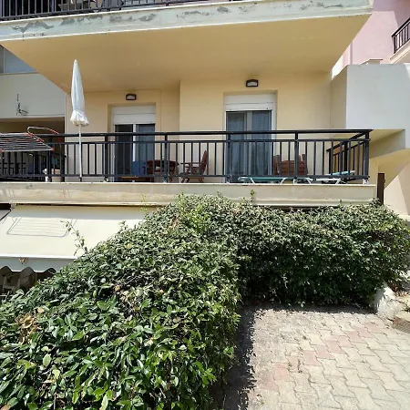 בית נופש In Nea Skioni, Sofia *