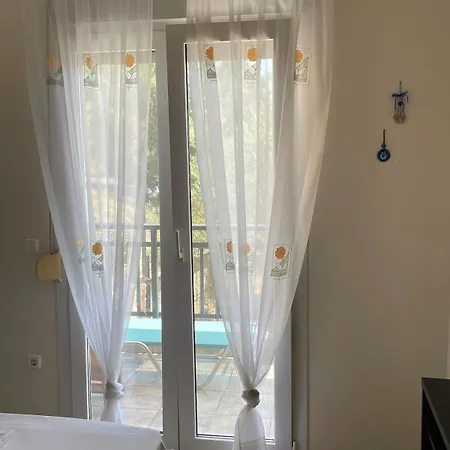 In Nea Skioni, Sofia ניאה סקיוני